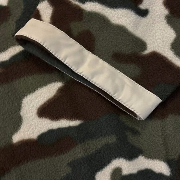 Under Armour Men's Micro Fleece Printed Hoodie Camo 1/4 Sweatshirt Medium NWT - Picture 4 of 6